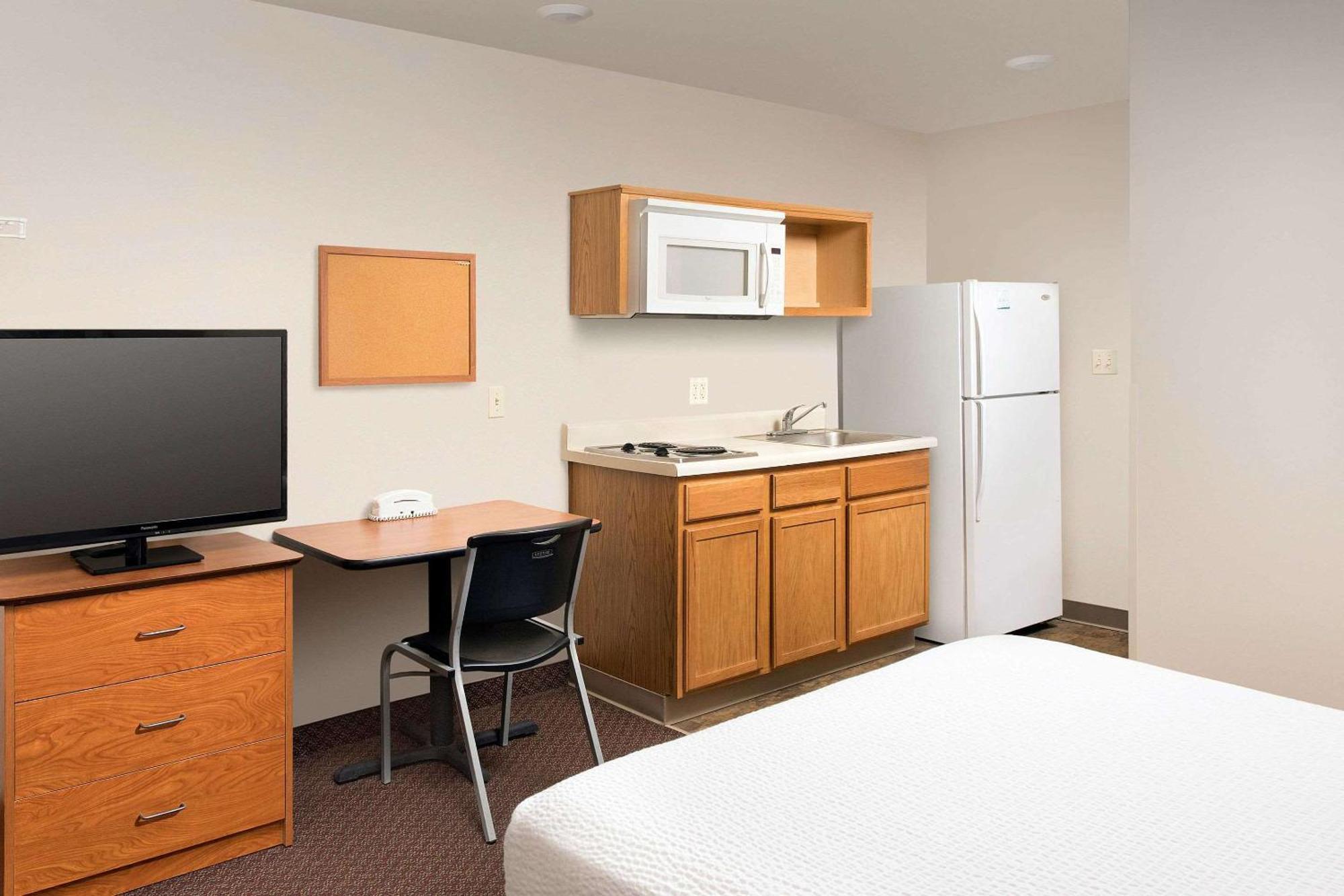 Woodspring Suites Savannah Garden City Exterior photo
