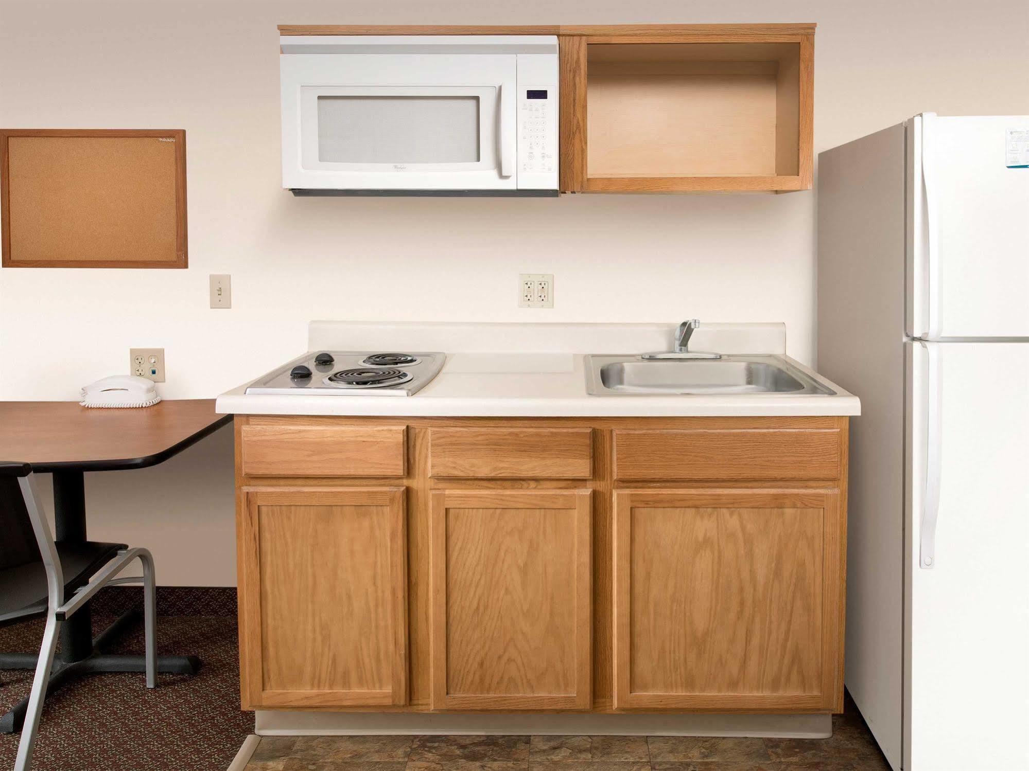 Woodspring Suites Savannah Garden City Exterior photo